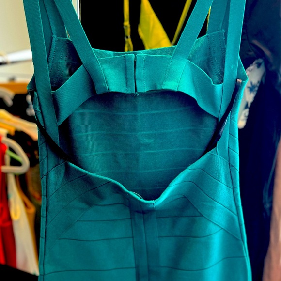 Bebe Dress - Picture 2 of 2